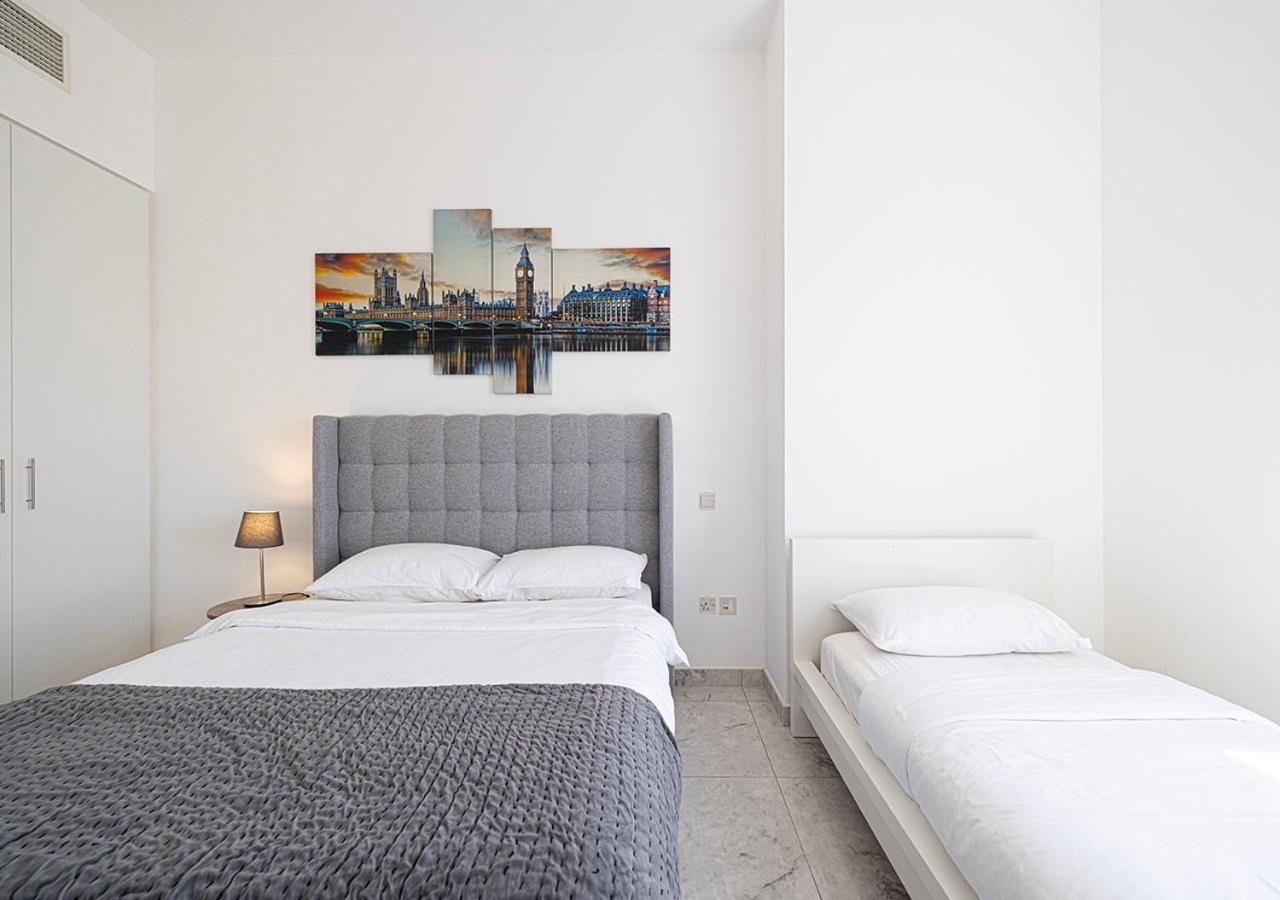 Luxury Beachfront 2Bd Apt, Shams, Jbr 두바이 외부 사진